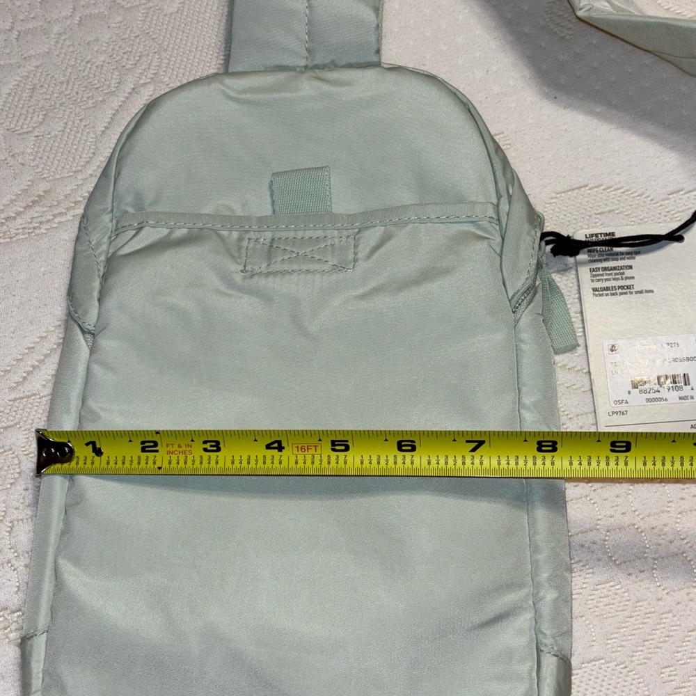 NWT Adidas Crossbody Sling bag/purse Linen Green - Picture 4 of 9